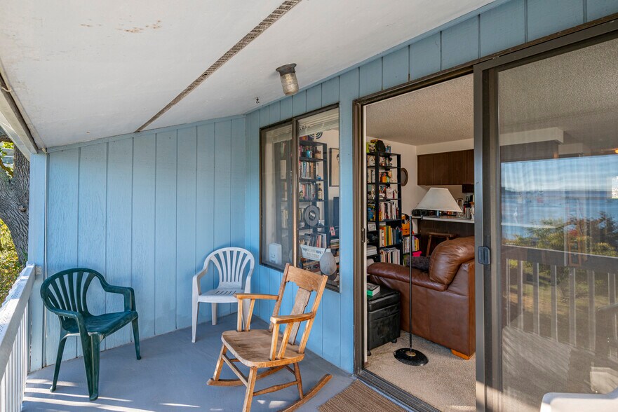 More Photos Of 1475 SE 9th Ave, Oak Harbor Apartments For Sale