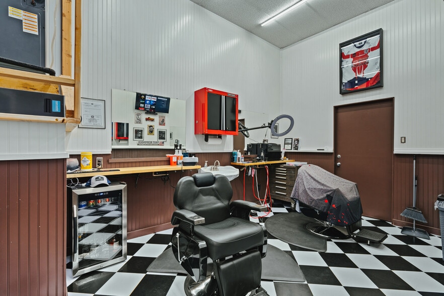 More Photos Of 701 S Frio St, San Antonio Warehouse For Lease