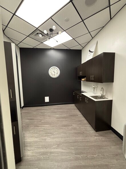 More Photos Of 5020 Park Ave, Memphis Coworking Space