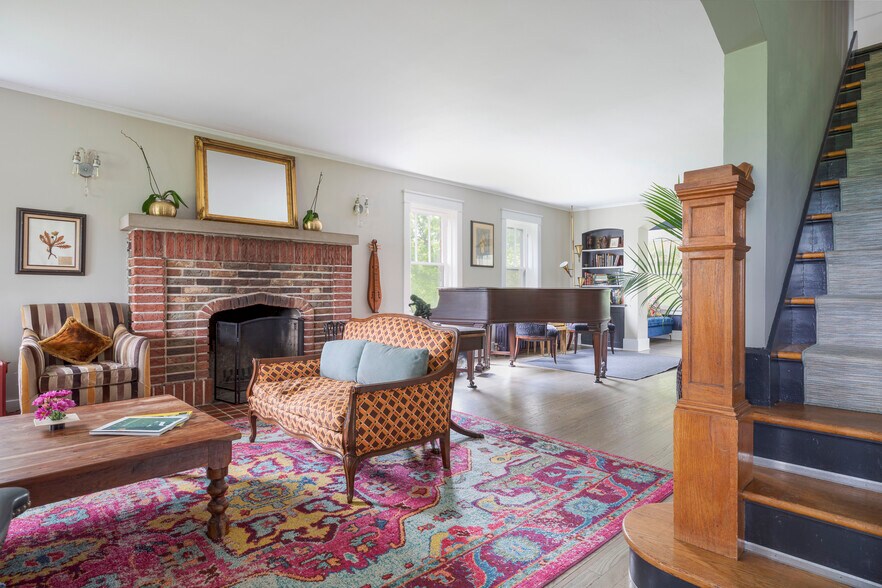 More Photos Of 4170 Rte 9W, Saugerties Hospitality For Sale
