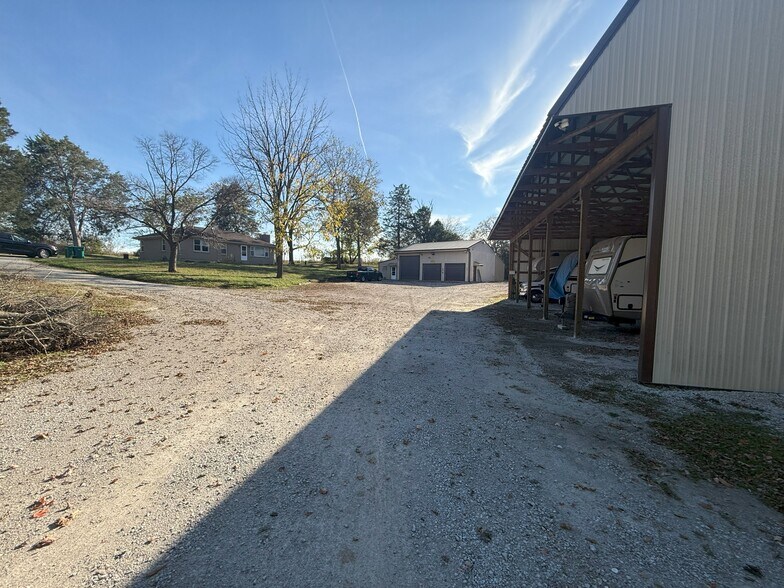 More Photos Of 273 W Hebron Ln, Shepherdsville Land For Sale