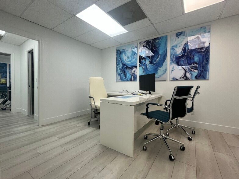 More Photos Of 5047-5069 Tamiami Trl E, Naples Unknown For Lease