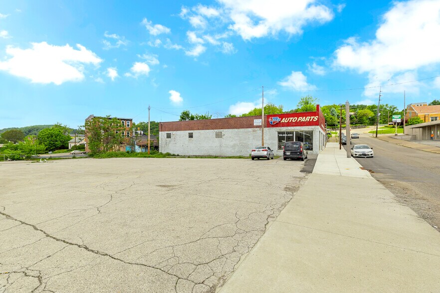 More Photos Of 653 Walnut St, East Liverpool General Retail For Sale