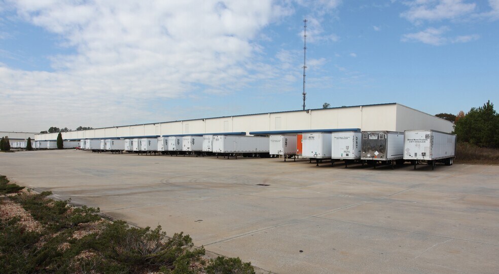 More Photos Of 7137 Southlake Pky, Morrow Warehouse For Lease