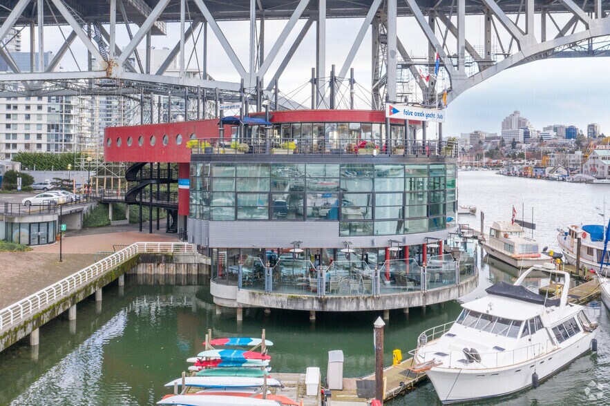 More Photos Of 1661 Granville St, Vancouver Restaurant For Lease