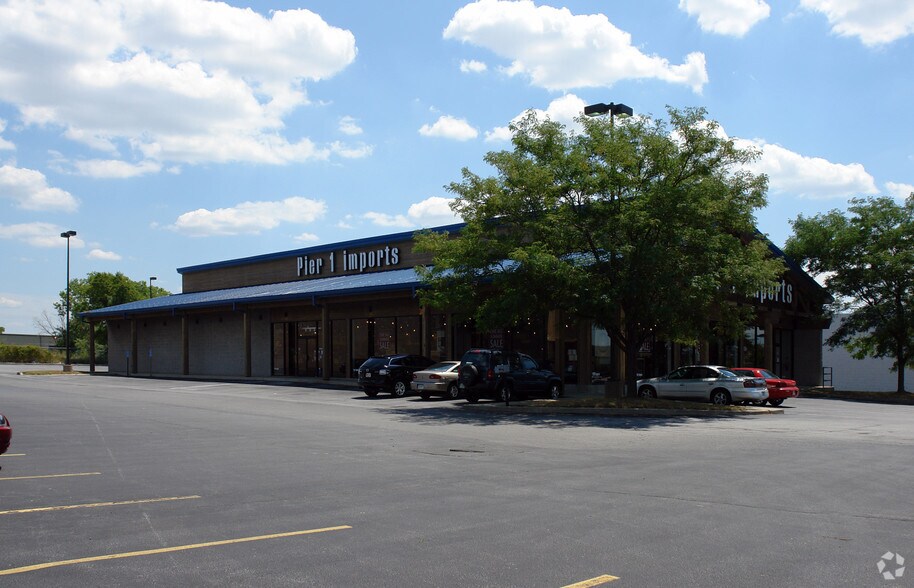 More Photos Of 4224 Coldwater Rd, Fort Wayne Freestanding For Lease