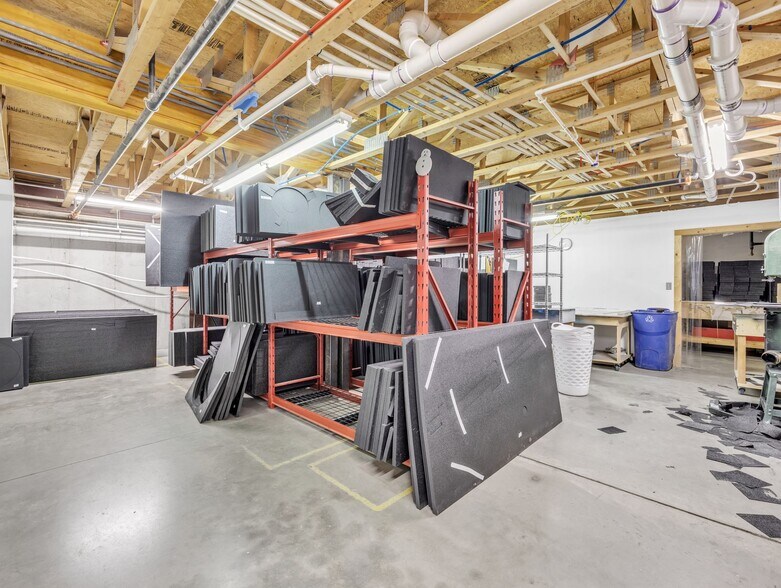 More Photos Of 39 Nott Hwy, Ashford Storefront For Sale