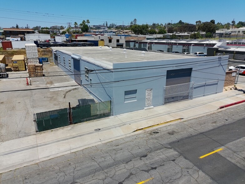 More Photos Of 1309 E Hill St, Signal Hill Warehouse For Sale