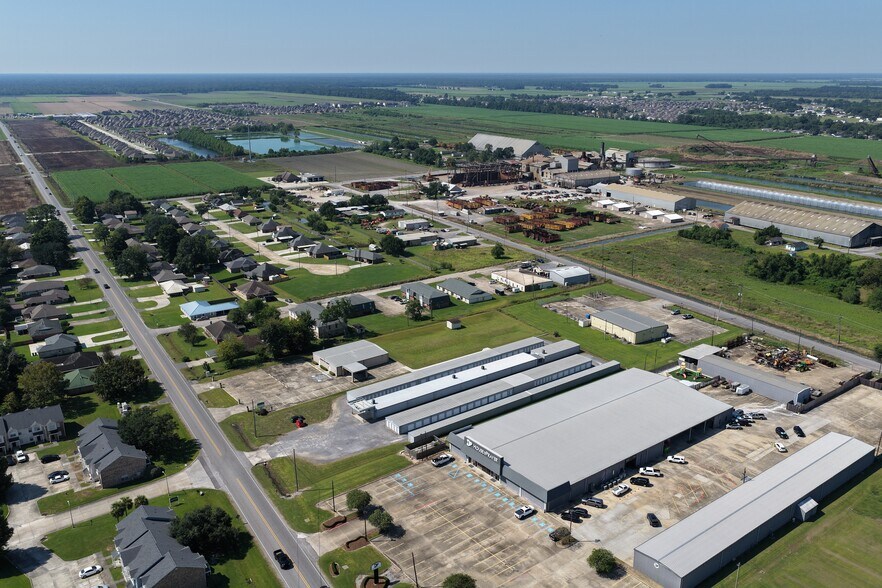 More Photos Of 2219 LA-3185, Thibodaux Specialty For Sale