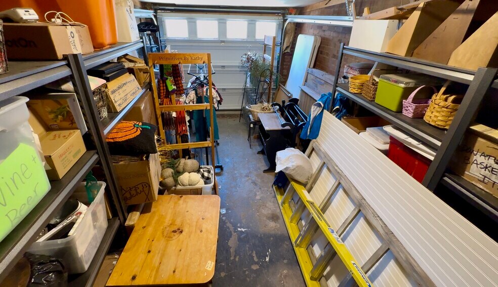 More Photos Of 111 W Main St, Florence Storefront For Sale