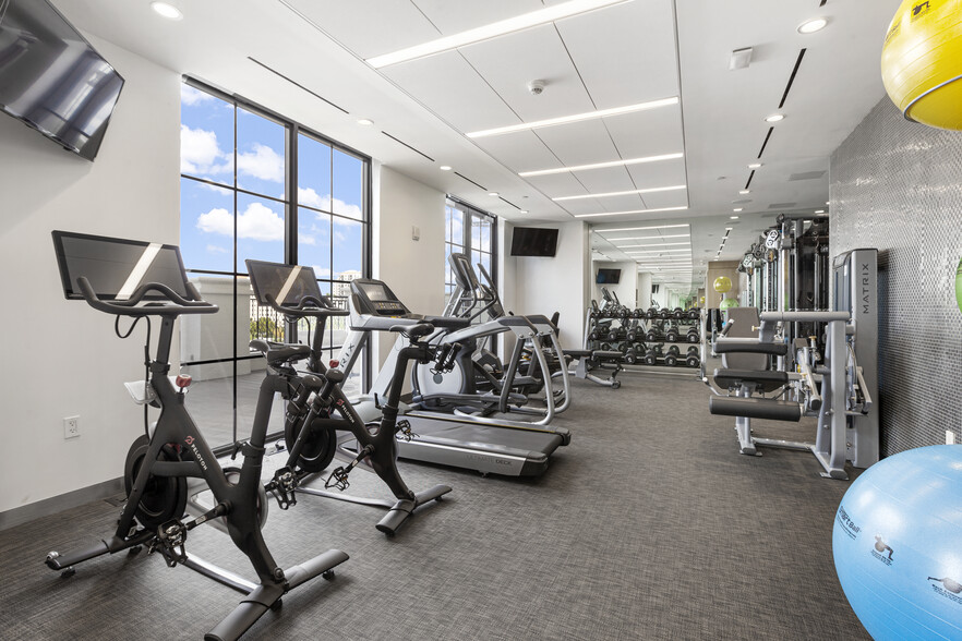 More Photos Of 1200 Ponce De Leon Blvd, Coral Gables Office Residential For Lease