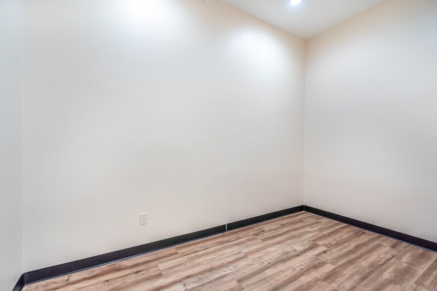 More Photos Of 3208 Broadway St, Houston Medical For Lease