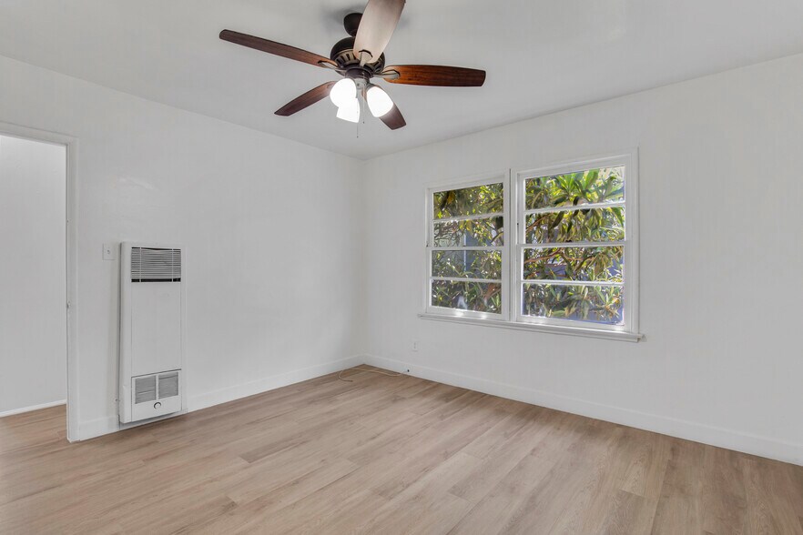 More Photos Of 1215 S Fairfax Ave, Los Angeles Apartments For Sale