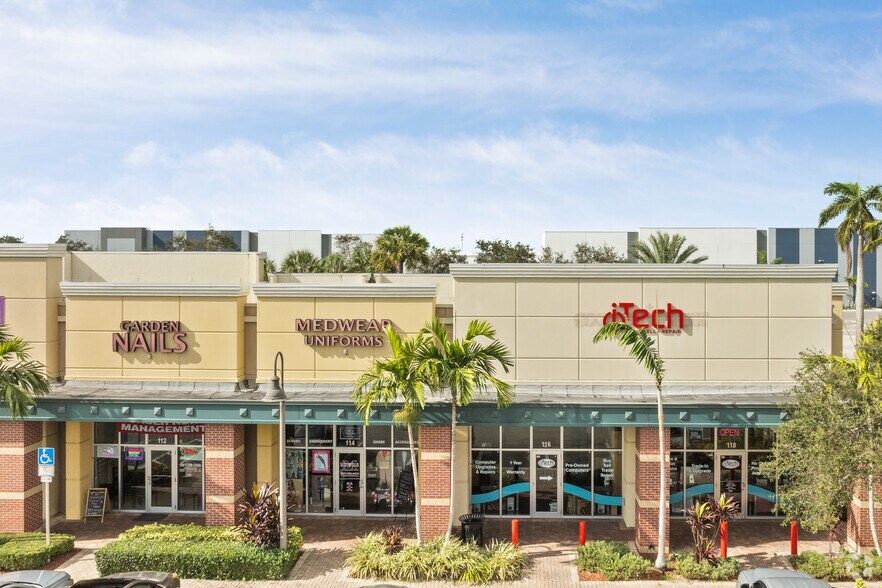 More Photos Of 8751-8795 Southern Blvd, West Palm Beach General Retail For Sale