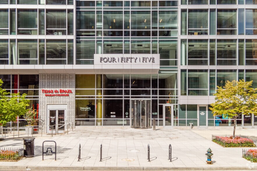 More Photos Of 455 Massachusetts Ave NW, Washington Office For Lease