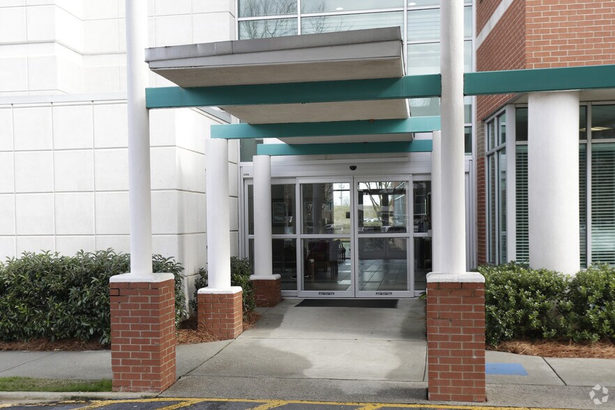 More Photos Of 1303 Dantignac St, Augusta Medical For Lease