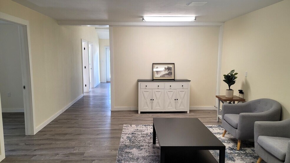 More Photos Of 1010 E North St, Greenville Loft Creative Space For Lease