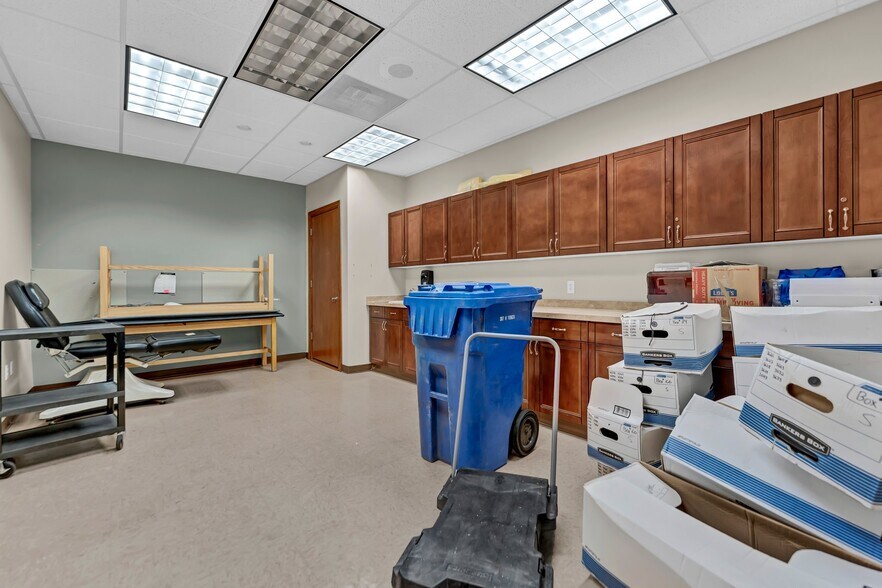 More Photos Of 9095 Main St, Clarence Medical For Lease