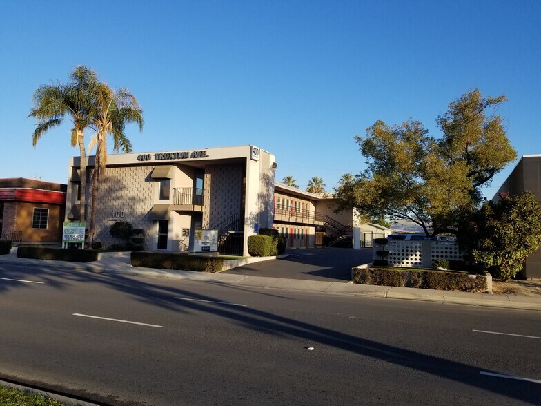 Primary Photo Of 400 Truxtun Ave, Bakersfield Office For Lease