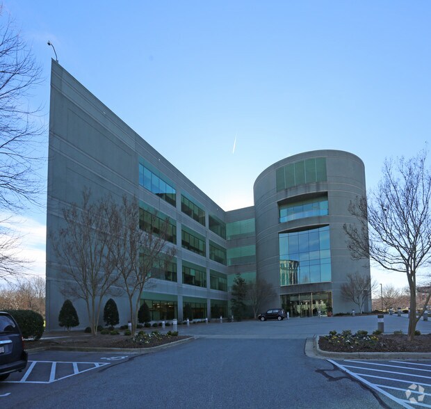 714 Green Valley Rd, Greensboro, NC 27408 Office For Sale