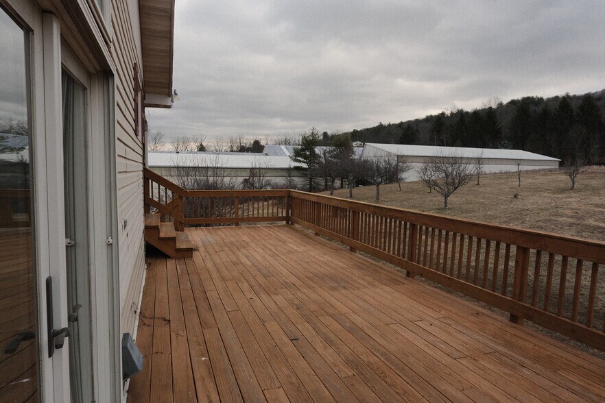 More Photos Of 1052 Centre Tpke, Orwigsburg Flex For Sale