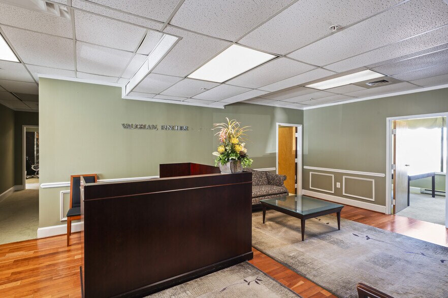 More Photos Of 602 S King St, Leesburg Medical For Sale
