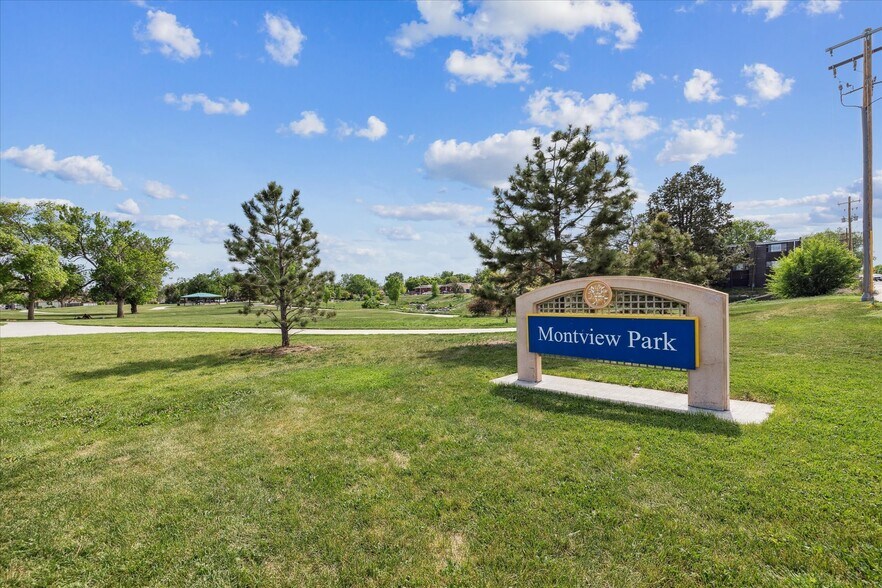 More Photos Of 1923 Dallas St, Aurora Apartments For Sale