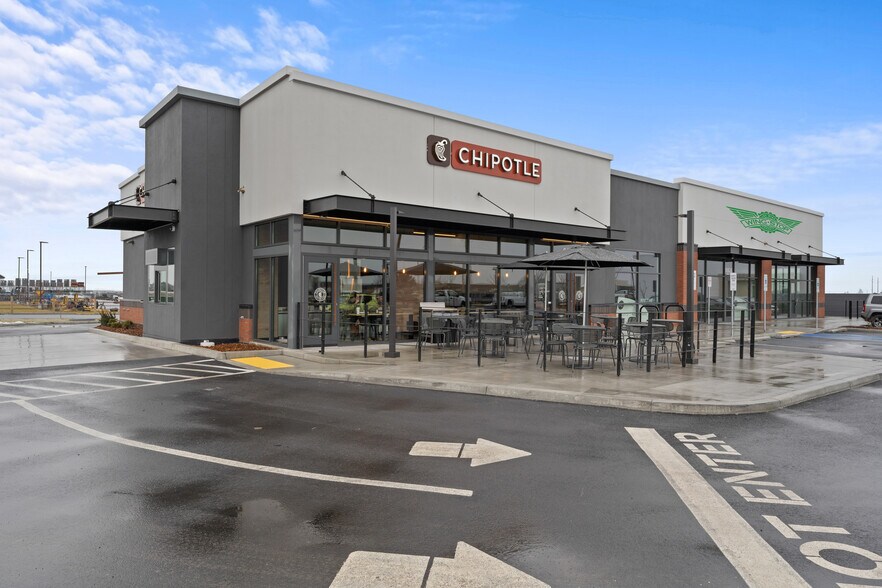 More Photos Of 9226 West US 2, Spokane Storefront For Lease