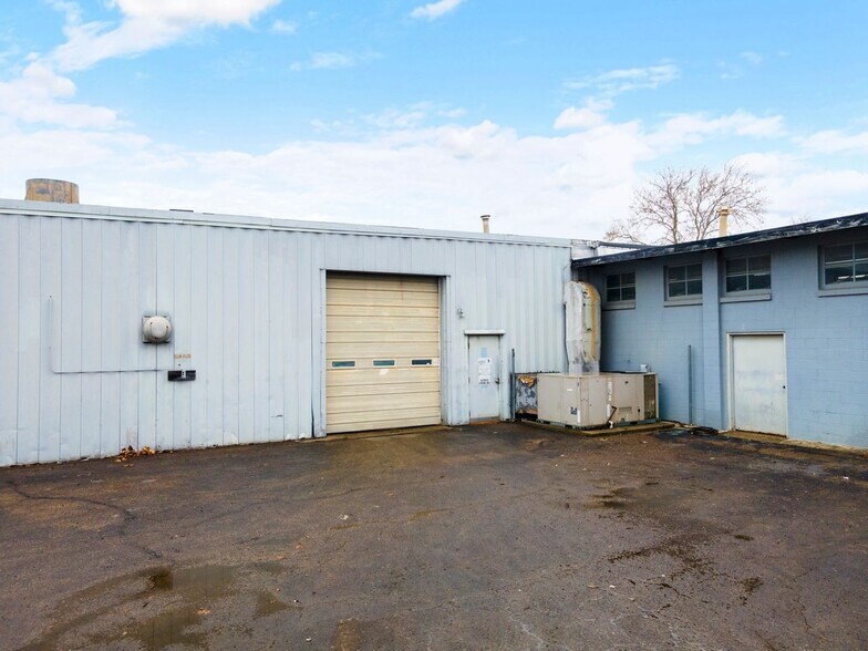 More Photos Of 1301 S 6th St, Noblesville Manufacturing For Sale