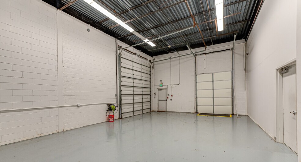 More Photos Of 8400 New Horizons Blvd, Amityville Industrial For Sale