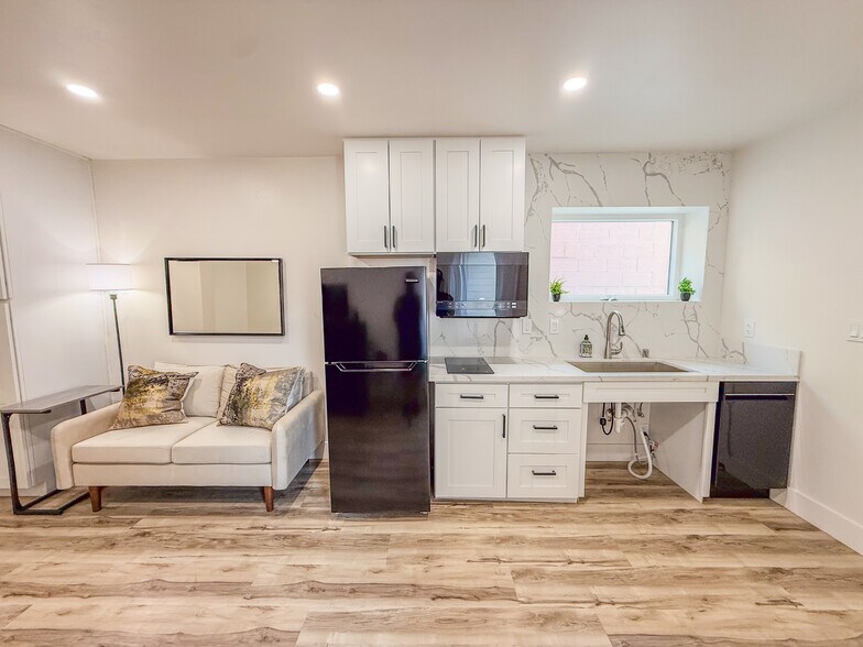 More Photos Of 2519 Columbia St, San Diego Apartments For Sale