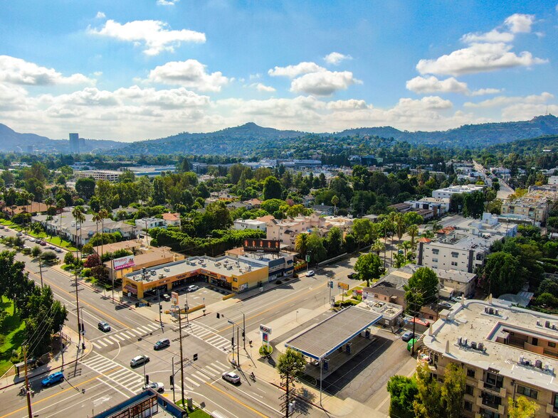 More Photos Of 4340-4346 Laurel Canyon Blvd, Studio City Storefront Retail Office For Sale