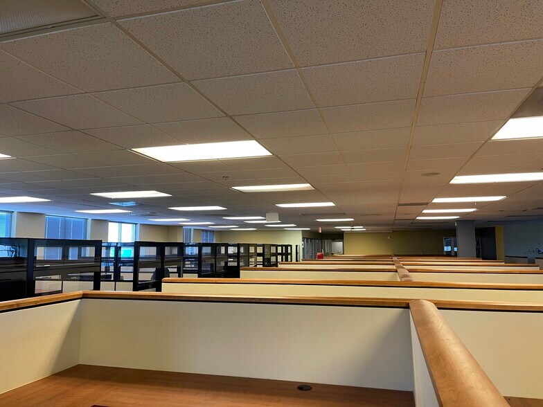 More Photos Of 1800 S 32nd St, Philadelphia Office For Sale