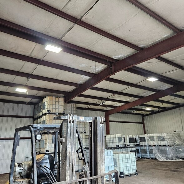 More Photos Of 4411 US Highway 92 E, Lakeland Warehouse For Lease