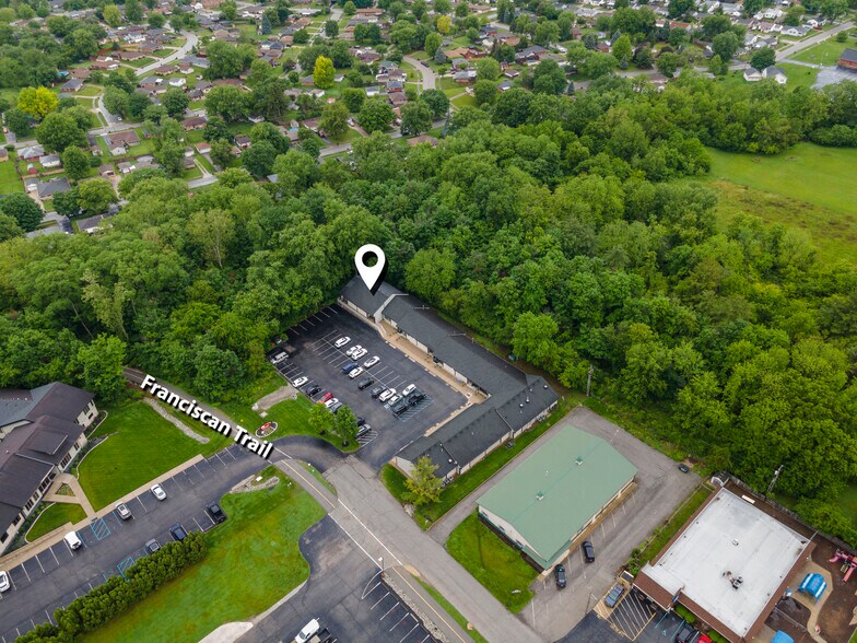 More Photos Of 3834 S Emerson Ave, Indianapolis Office For Lease