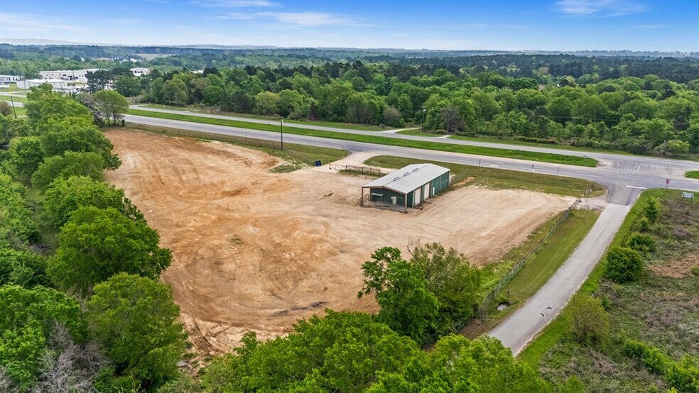 More Photos Of 8400 S US Highway 79, Palestine Office Residential For Sale