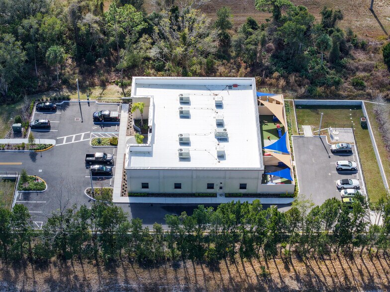 More Photos Of 2386 Florida Highway 426 Hwy, Oviedo Veterinarian Kennel For Sale