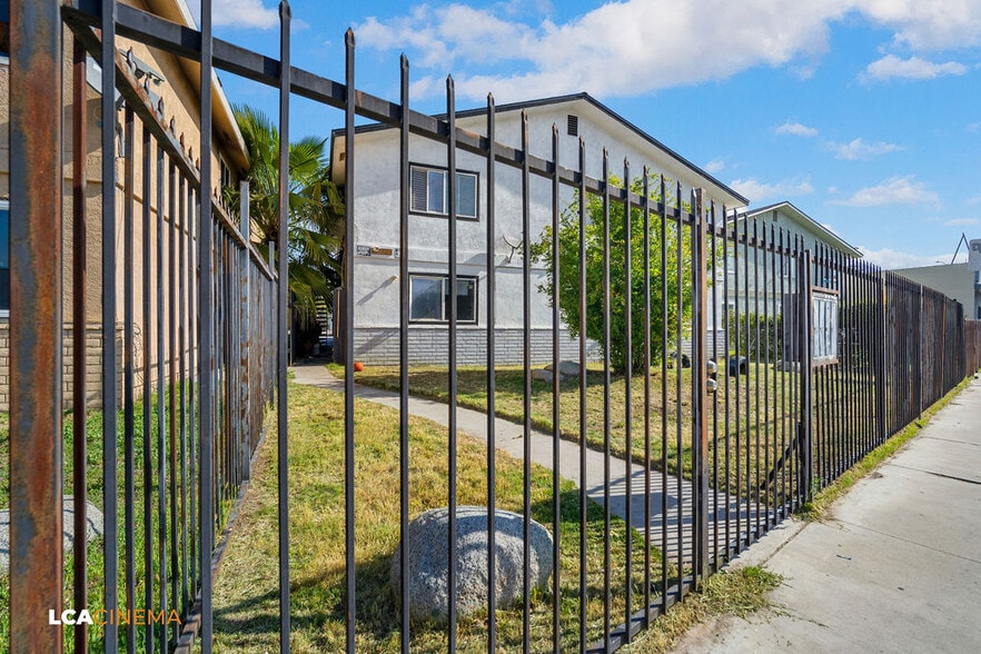 More Photos Of 1316 E California Ave, Bakersfield Apartments For Sale