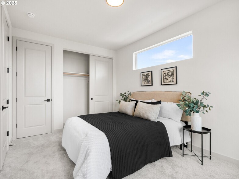 More Photos Of 305 Jetty ave, Lincoln City Multifamily For Sale