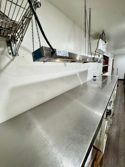 More Photos Of 500 SE Lincoln Rd, Idabel Hotel For Sale