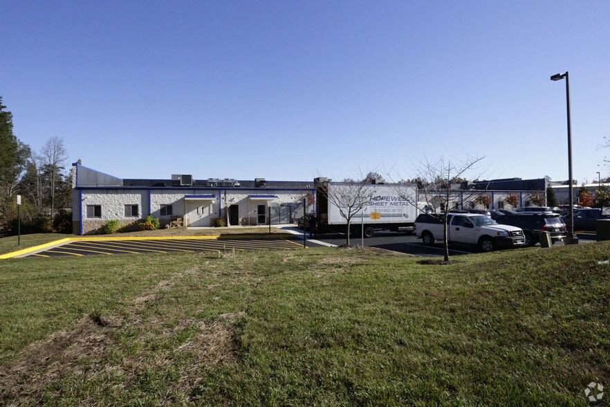 More Photos Of 12811 Randolph Ridge Ln, Manassas Office For Lease