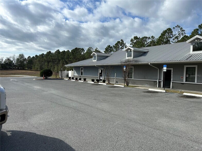 Primary Photo Of 3619 E County Road 466, Oxford General Retail For Lease