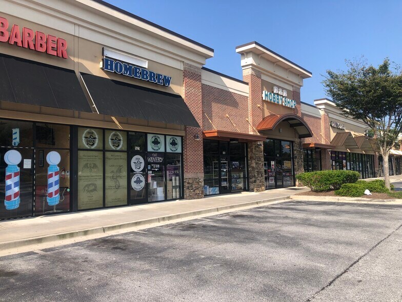 More Photos Of 1132-1142 Athens Hwy, Grayson General Retail For Lease