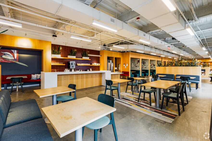 More Photos Of 6425 Living Pl, Pittsburgh Coworking Space