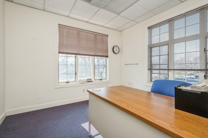 More Photos Of 372 Route 22 West, White House Station Office For Lease