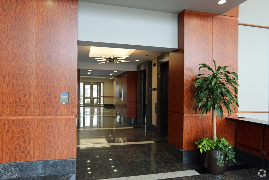More Photos Of 4030 W Boy Scout Blvd, Tampa Office For Lease