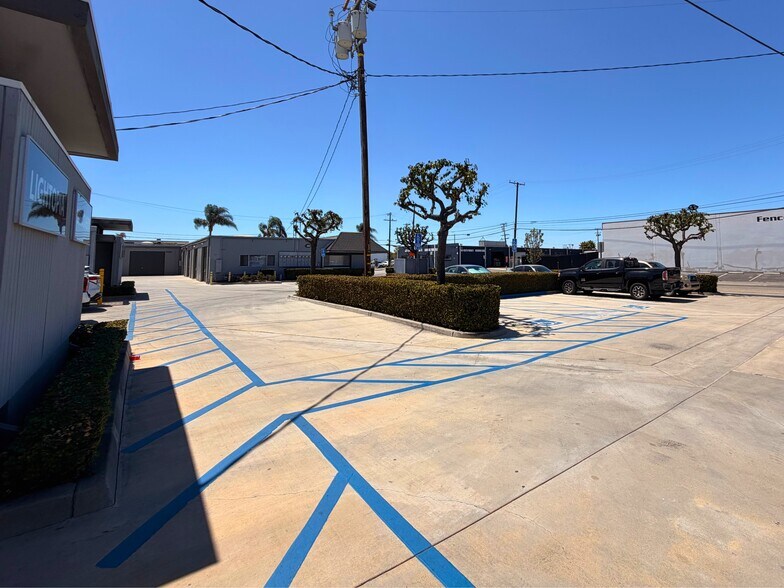 More Photos Of 2245-2259 Ritchey St, Santa Ana Distribution For Lease