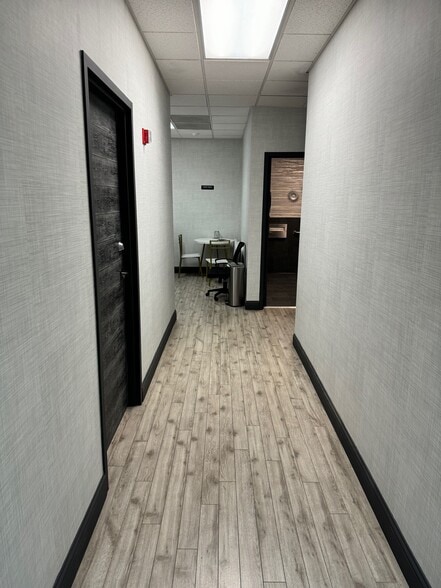 More Photos Of 255 S B St, San Mateo Storefront Retail Office For Lease