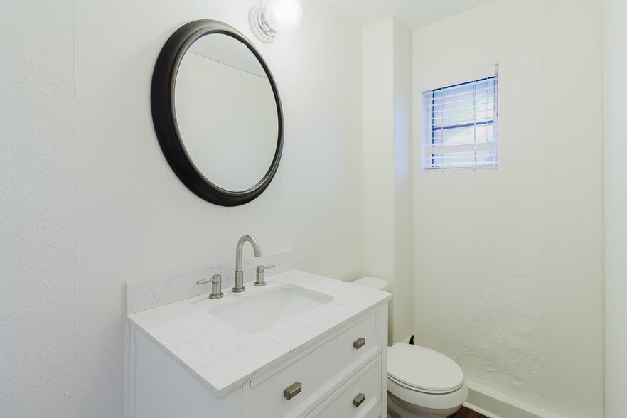More Photos Of 37951 Meridian Ave, Dade City Office For Sale