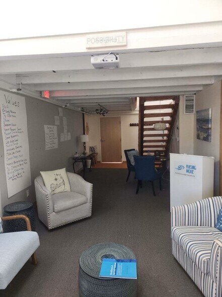 More Photos Of 45 Walden St, Concord Office For Lease